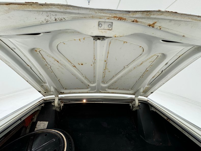 Chrysler-Imperial-1965-Persian-White-Black-29