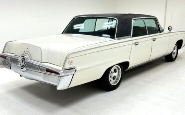 Chrysler-Imperial-1965-Persian-White-Black-3