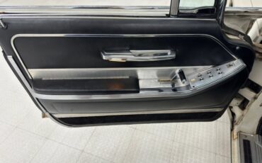 Chrysler-Imperial-1965-Persian-White-Black-32