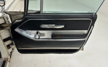 Chrysler-Imperial-1965-Persian-White-Black-35