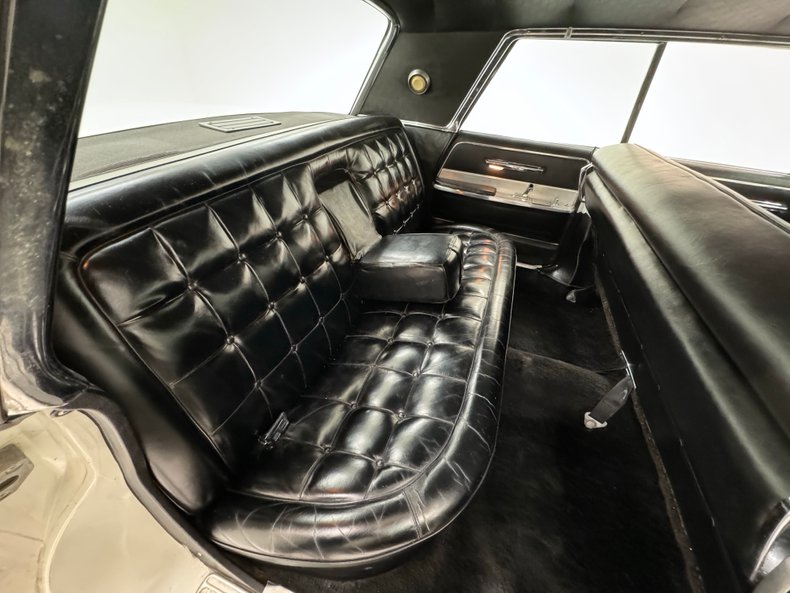 Chrysler-Imperial-1965-Persian-White-Black-40