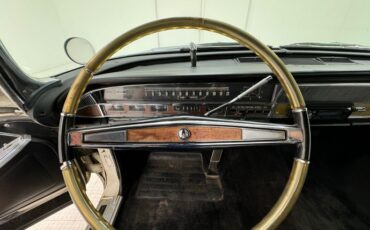 Chrysler-Imperial-1965-Persian-White-Black-41