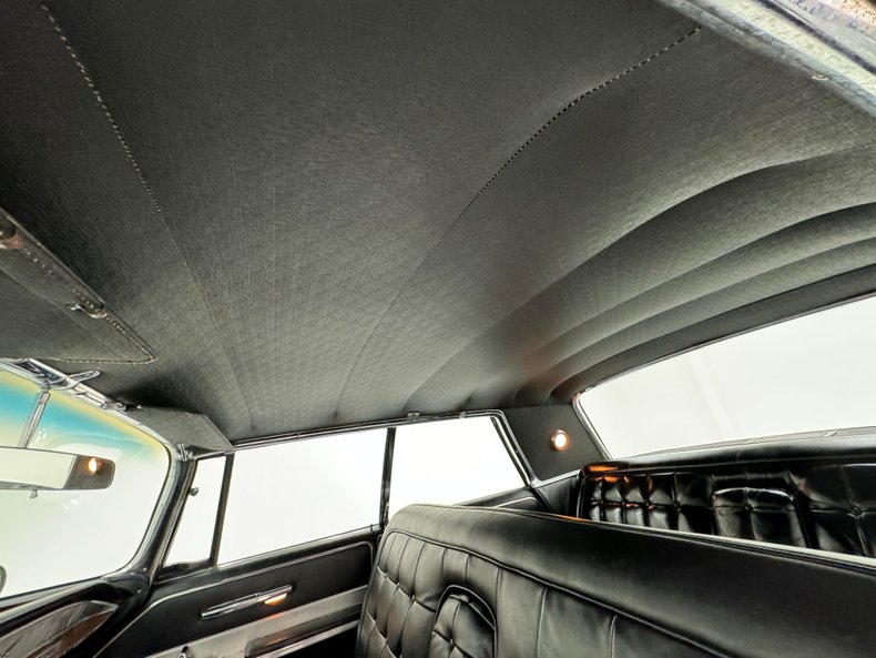 Chrysler-Imperial-1965-Persian-White-Black-45