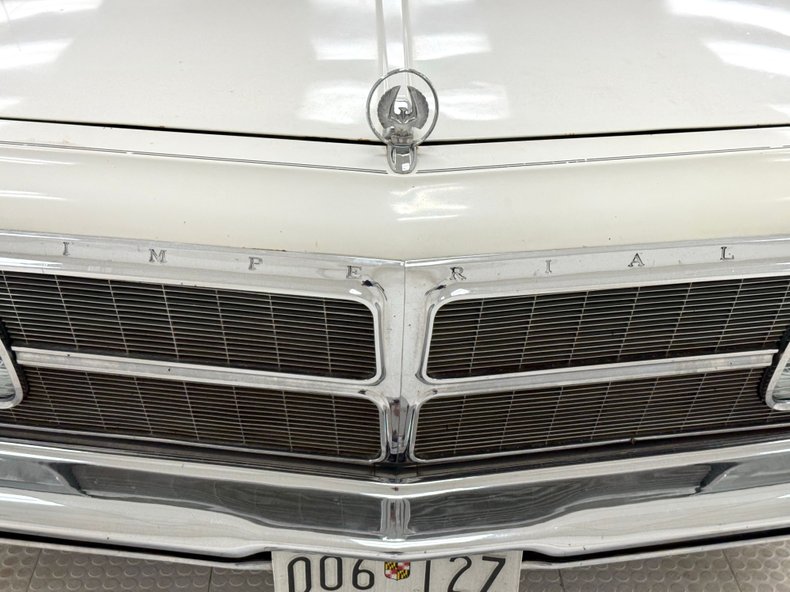 Chrysler-Imperial-1965-Persian-White-Black-9
