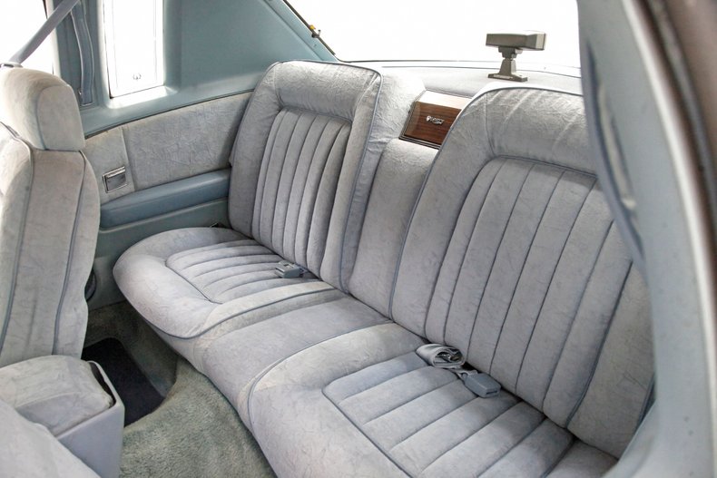 Chrysler-Lebaron-1979-Cadet-Blue-Metallic-Blue-40