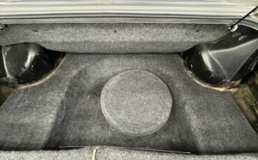 Chrysler-Lebaron-1985-Bright-Silver-Metall-Oxblood-16