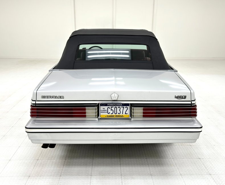 Chrysler-Lebaron-1985-Bright-Silver-Metall-Oxblood-22