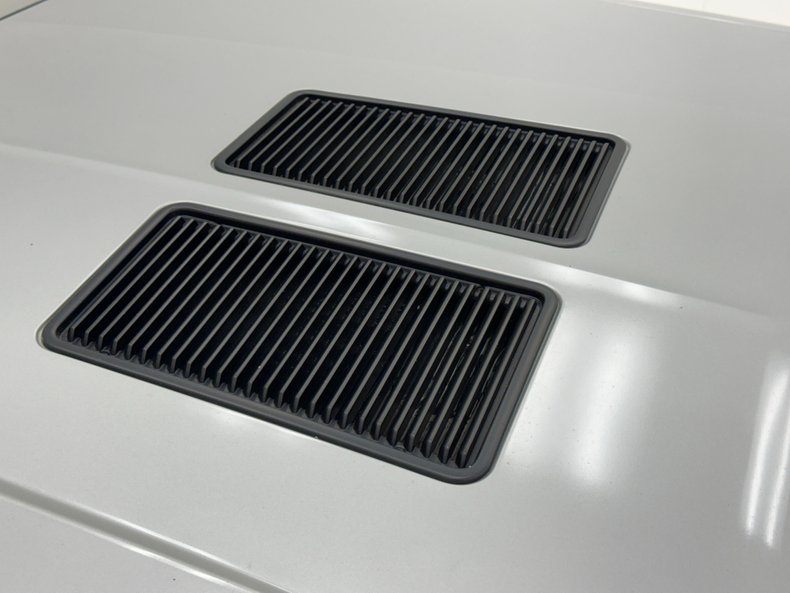 Chrysler-Lebaron-1985-Bright-Silver-Metall-Oxblood-31