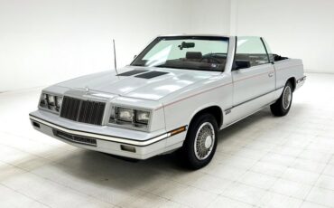 Chrysler-Lebaron-1985-Bright-Silver-Metall-Oxblood