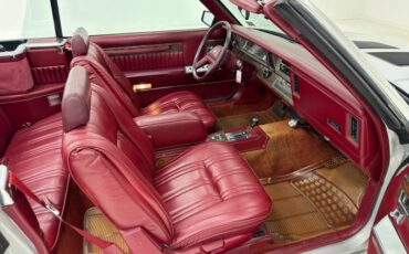 Chrysler-Lebaron-1985-Bright-Silver-Metall-Oxblood-43