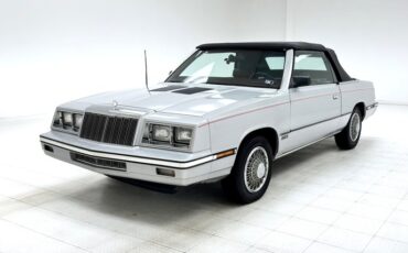 Chrysler-Lebaron-1985-Bright-Silver-Metall-Oxblood-5