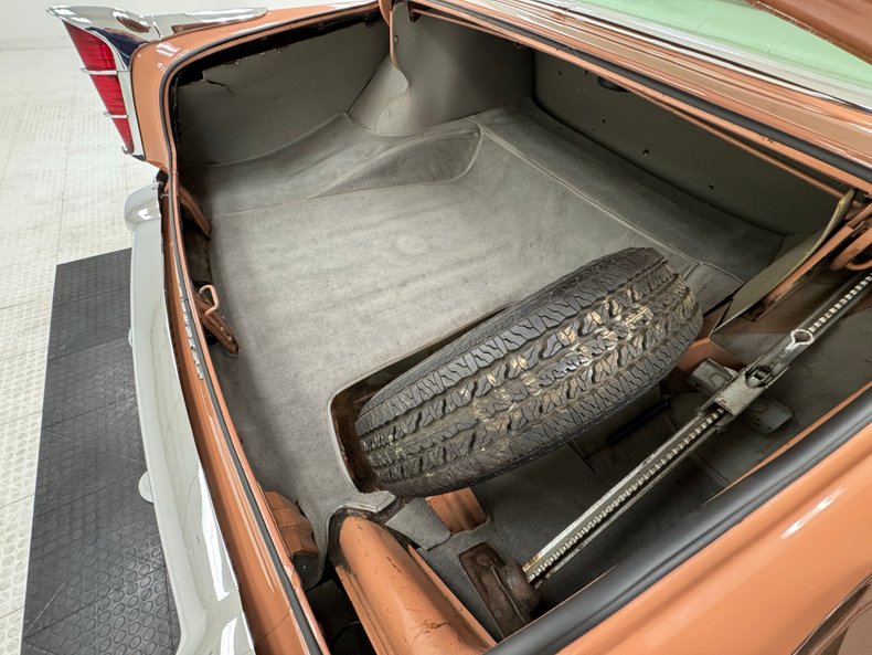 Chrysler-New-yorker-1955-Canyon-Tan-Coral-29