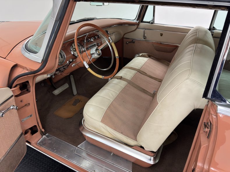 Chrysler-New-yorker-1955-Canyon-Tan-Coral-33
