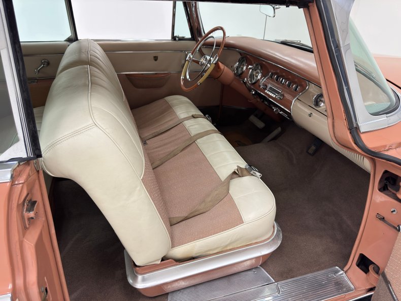 Chrysler-New-yorker-1955-Canyon-Tan-Coral-36