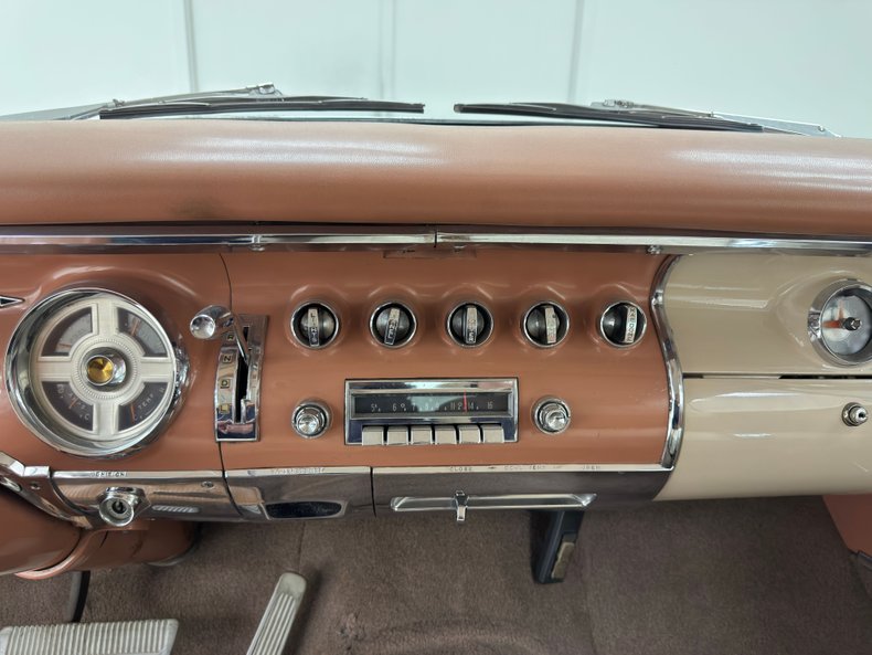 Chrysler-New-yorker-1955-Canyon-Tan-Coral-40