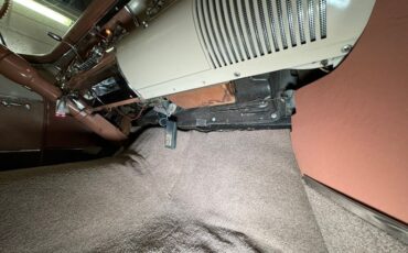 Chrysler-New-yorker-1955-Canyon-Tan-Coral-43