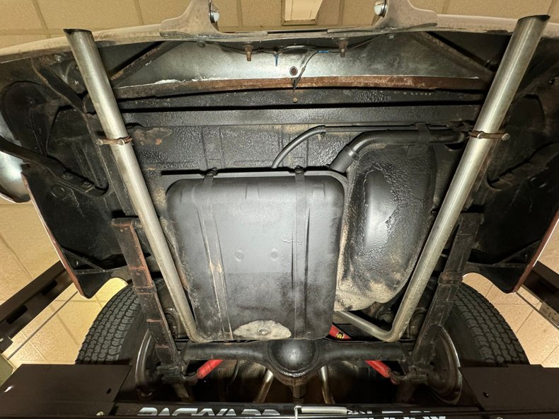 Chrysler-New-yorker-1955-Canyon-Tan-Coral-45