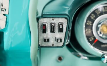 Chrysler-New-yorker-1957-Indian-Turquoise-Turquoise-14