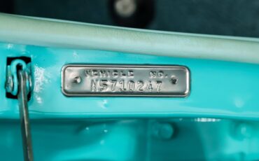 Chrysler-New-yorker-1957-Indian-Turquoise-Turquoise-23