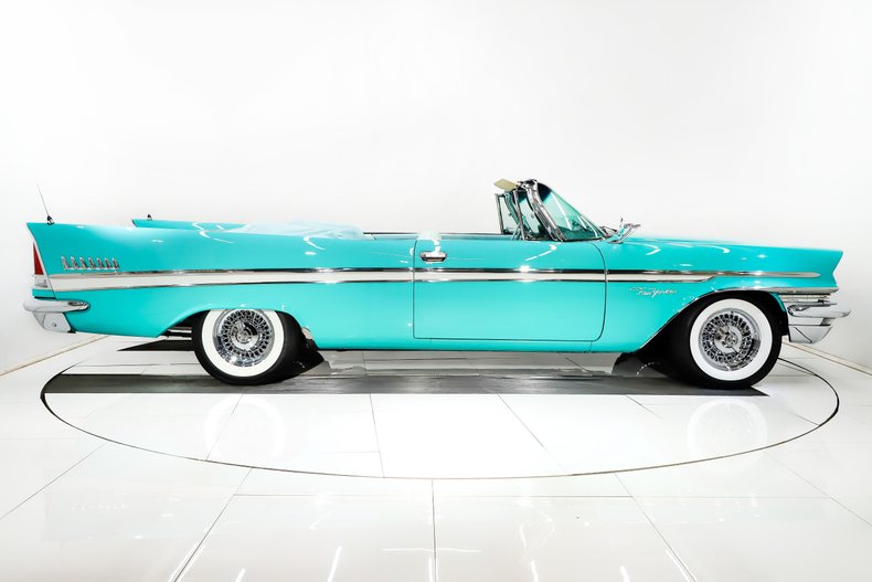 Chrysler-New-yorker-1957-Indian-Turquoise-Turquoise-24