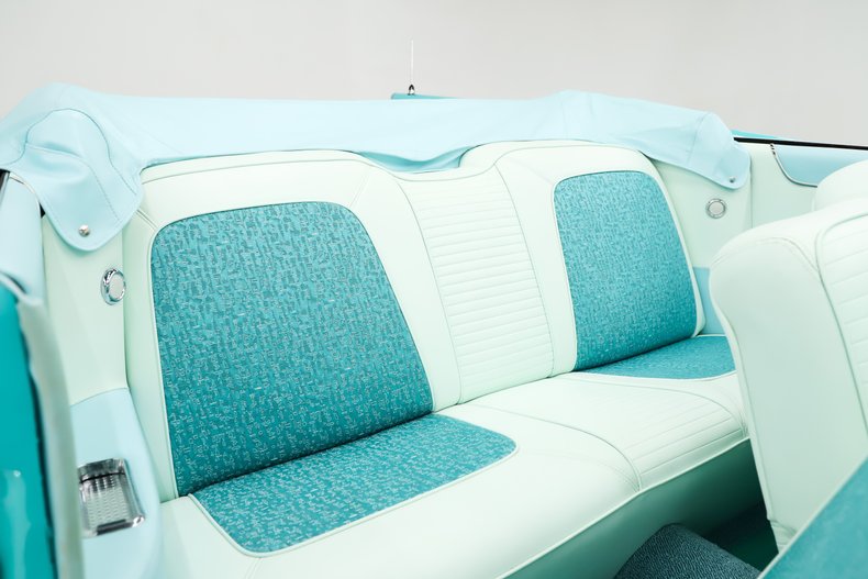 Chrysler-New-yorker-1957-Indian-Turquoise-Turquoise-3