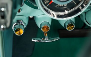 Chrysler-New-yorker-1957-Indian-Turquoise-Turquoise-33