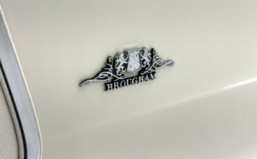 Chrysler-New-yorker-1976-Spinnaker-White-Blue-1