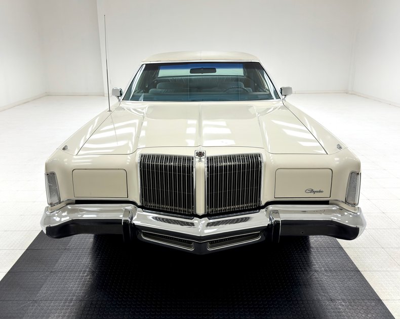 Chrysler-New-yorker-1976-Spinnaker-White-Blue-19