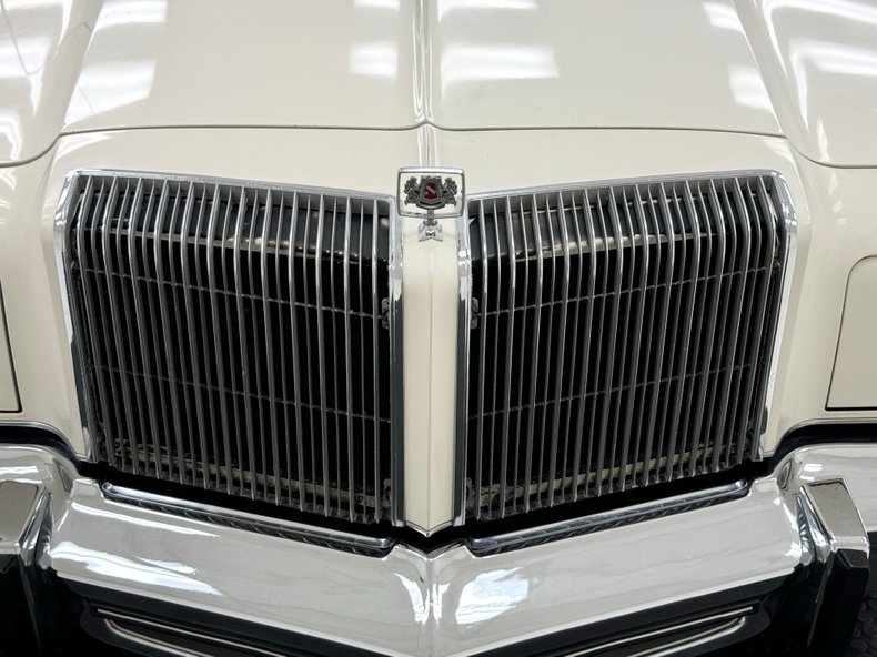 Chrysler-New-yorker-1976-Spinnaker-White-Blue-20