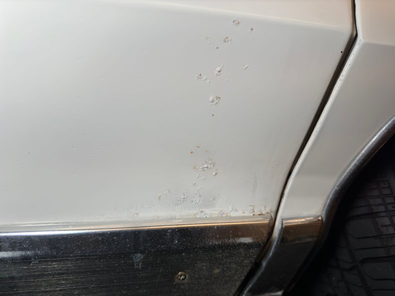 Chrysler-New-yorker-1976-Spinnaker-White-Blue-30