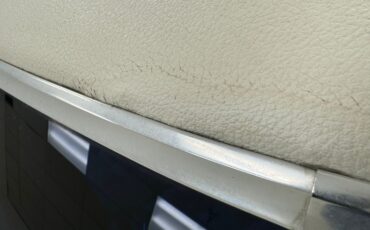 Chrysler-New-yorker-1976-Spinnaker-White-Blue-35