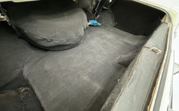 Chrysler-New-yorker-1976-Spinnaker-White-Blue-41