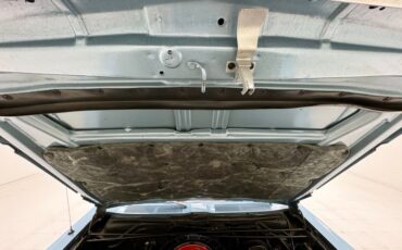 Chrysler-Newport-1968-Sky-Blue-Metallic-Light-Blue-28