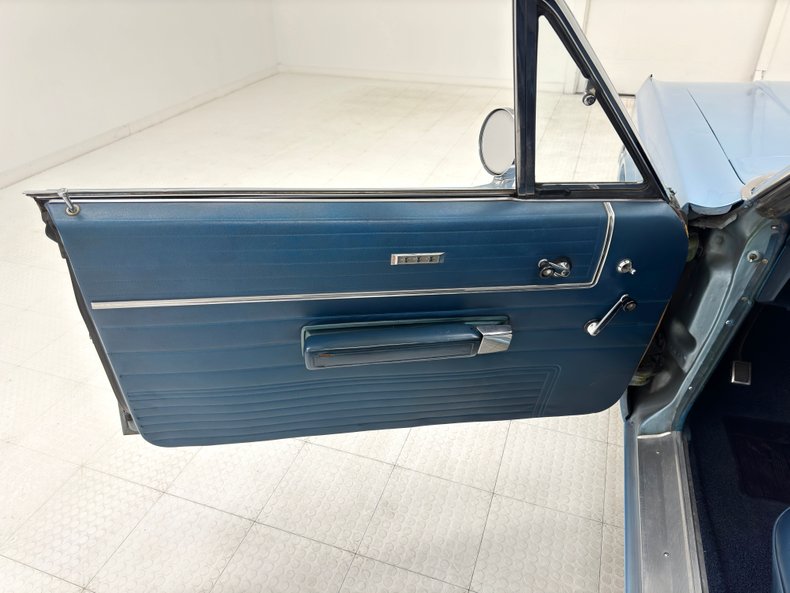 Chrysler-Newport-1968-Sky-Blue-Metallic-Light-Blue-36