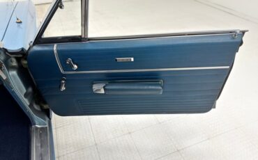 Chrysler-Newport-1968-Sky-Blue-Metallic-Light-Blue-37