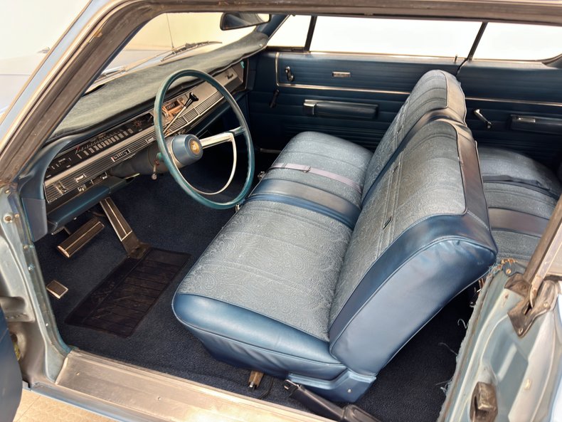 Chrysler-Newport-1968-Sky-Blue-Metallic-Light-Blue-39