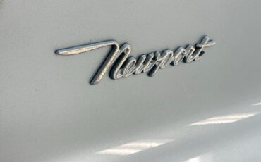 Chrysler-Newport-1968-Sky-Blue-Metallic-Light-Blue-4