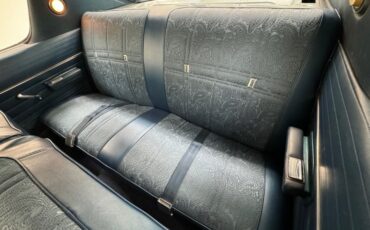 Chrysler-Newport-1968-Sky-Blue-Metallic-Light-Blue-40