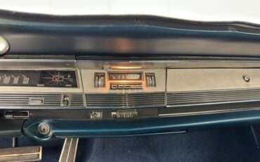 Chrysler-Newport-1968-Sky-Blue-Metallic-Light-Blue-45
