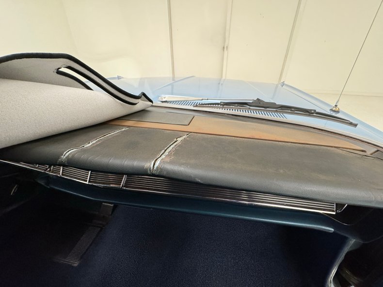 Chrysler-Newport-1968-Sky-Blue-Metallic-Light-Blue-47