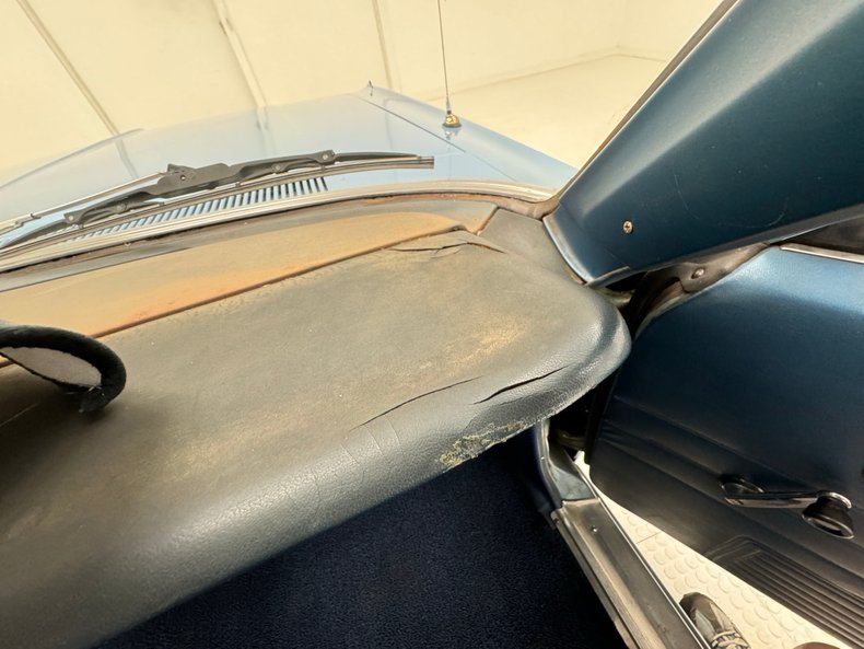 Chrysler-Newport-1968-Sky-Blue-Metallic-Light-Blue-5