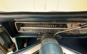 Chrysler-Newport-1968-Sky-Blue-Metallic-Light-Blue-6