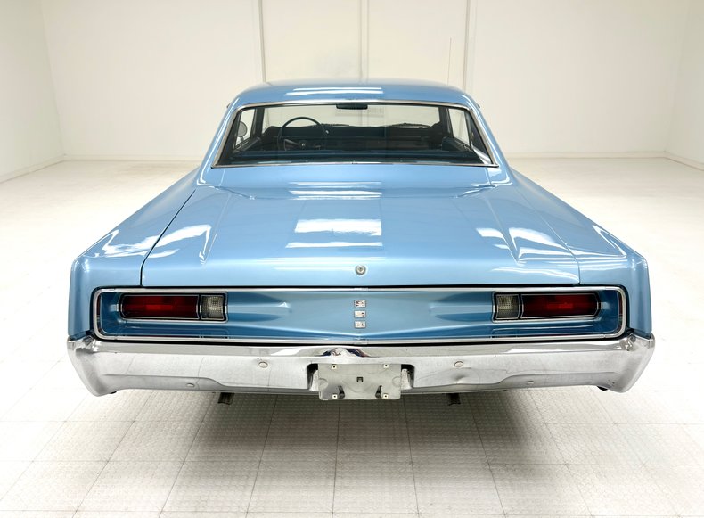 Chrysler-Newport-1968-Sky-Blue-Metallic-Light-Blue
