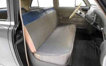 Chrysler-Royal-1950-Black-Tan-11