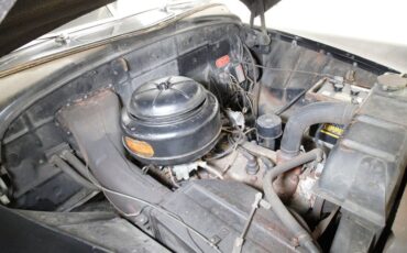 Chrysler-Royal-1950-Black-Tan-19