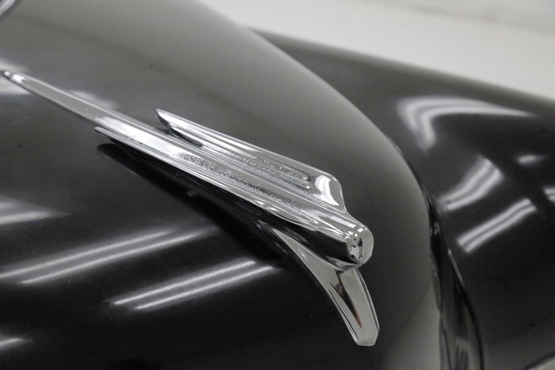 Chrysler-Royal-1950-Black-Tan-22