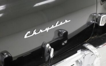 Chrysler-Royal-1950-Black-Tan-30