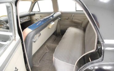 Chrysler-Royal-1950-Black-Tan-37