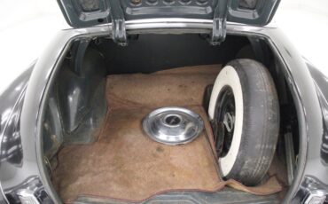 Chrysler-Royal-1950-Black-Tan-42