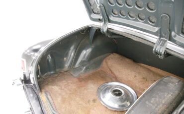 Chrysler-Royal-1950-Black-Tan-44